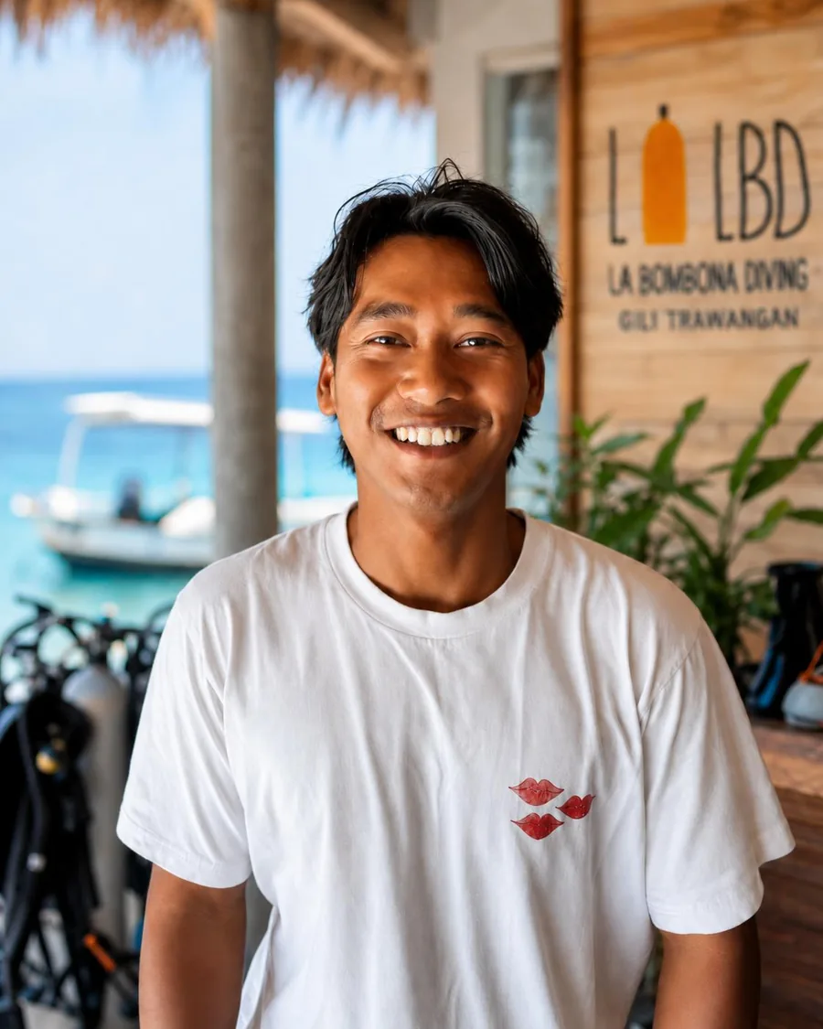 Sen Tana smiling at the La Bombona Diving dive centre in Gili Trawangan